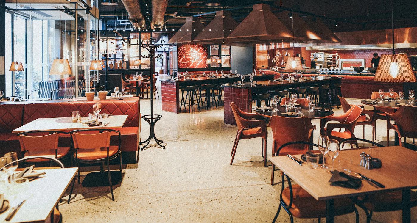 Uvendra restaurant dining room set for dinner